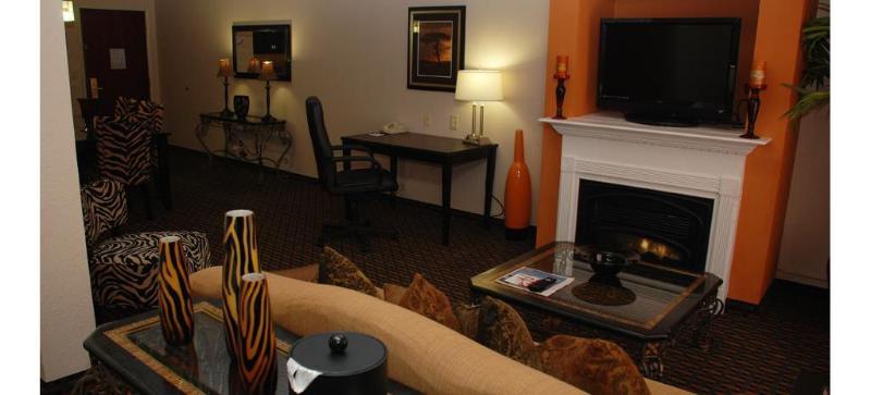 Comfort Inn & Suites Asheboro East Buitenkant foto